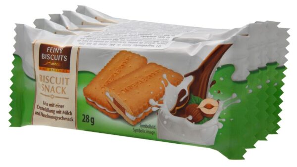 Biscuit sandwich with milk and hazelnut cream filling 5x28g