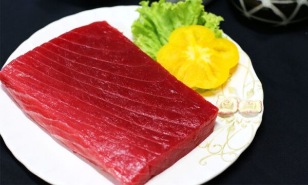 Blue Fin Tuna (By Weight) Approx 300 gms - 500 gms Pkt  (Rate per kg)