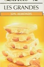 Lindt LES GRANDES 32% ALMOND 150g