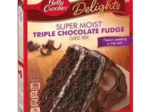 Betty Crockers Triple Chocolate Fudge Mix 432 gm